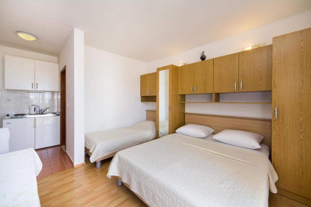 Apartments Slavena Градац Екстериор снимка