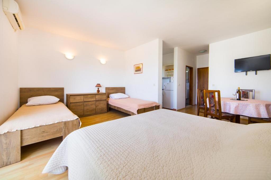 Apartments Slavena Градац Екстериор снимка