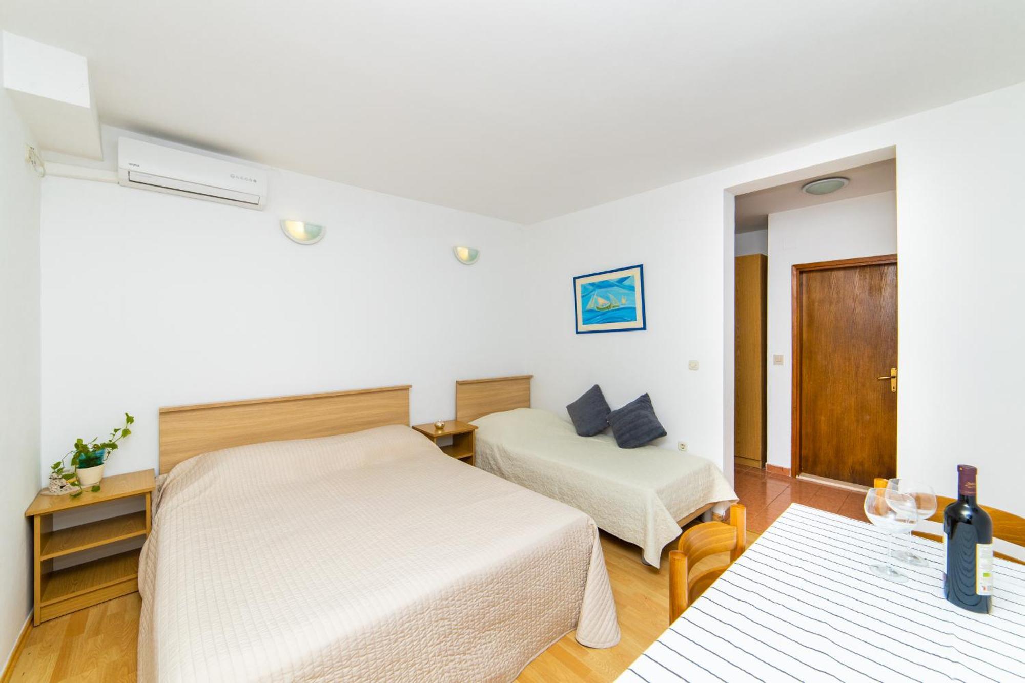 Apartments Slavena Градац Екстериор снимка